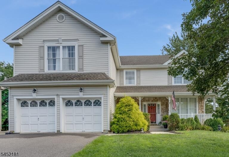 Property listing MLS 4045804 photo 1