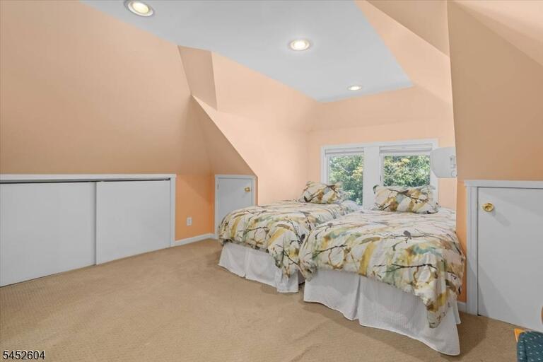Property listing MLS 4045813 photo 13
