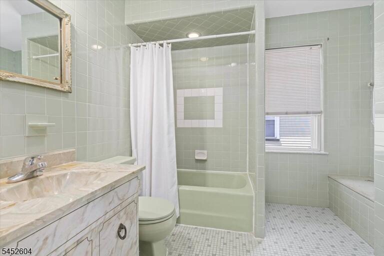 Property listing MLS 4045813 photo 8