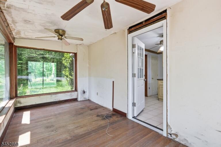 Property listing MLS 4045851 photo 13