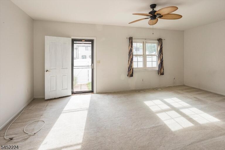 Property listing MLS 4045867 photo 18