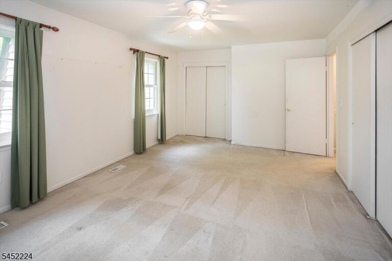 Property listing MLS 4045867 photo 23