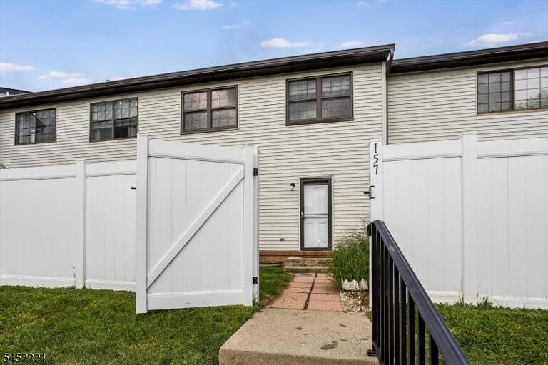 Property listing MLS 4045867 photo 31