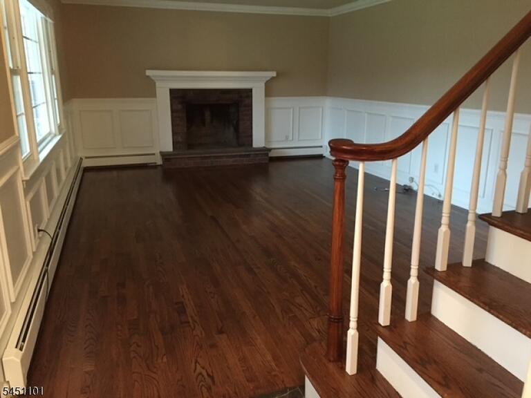 Property listing MLS 4045888 photo 2