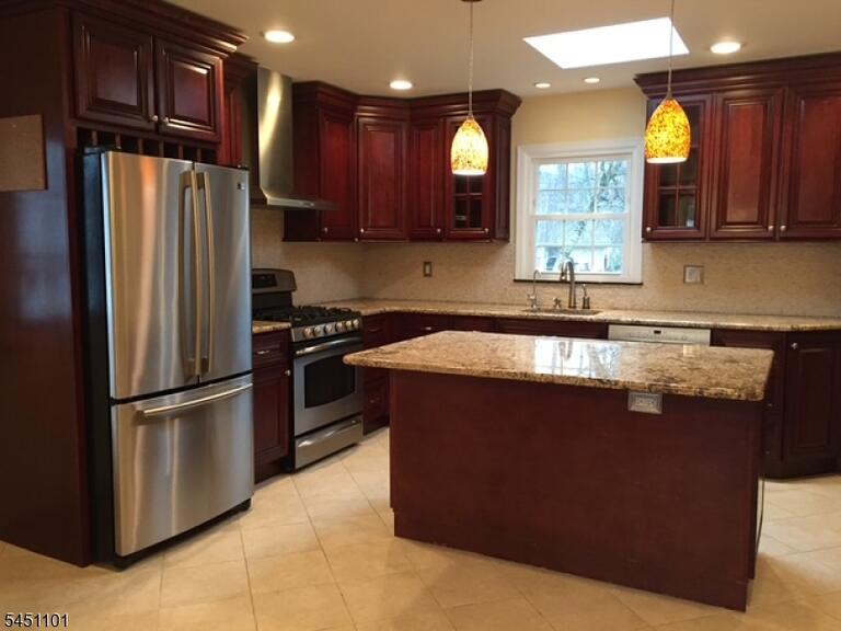 Property listing MLS 4045888 photo 7
