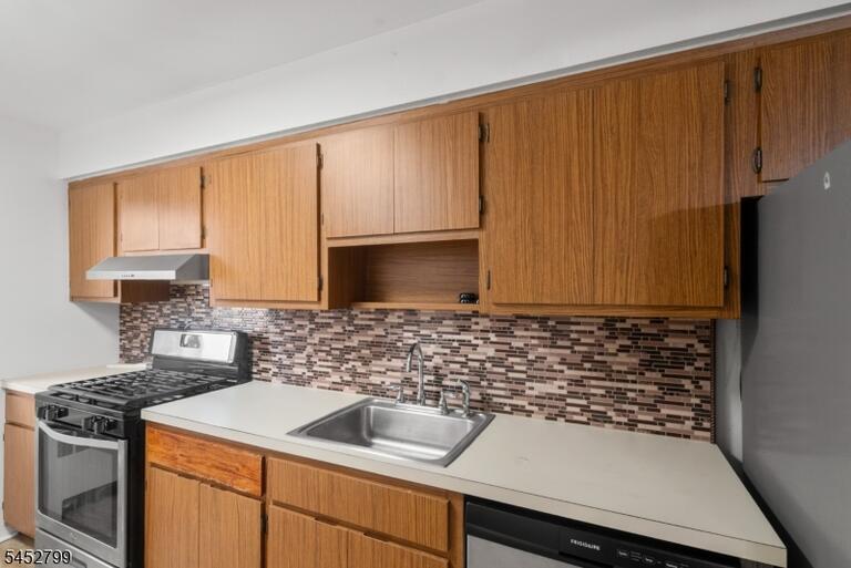 Property listing MLS 4045980 photo 10