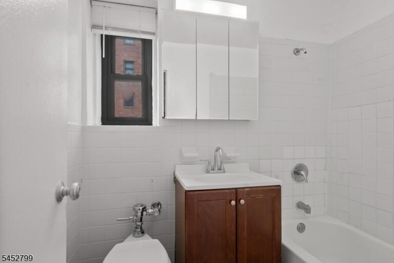 Property listing MLS 4045980 photo 16