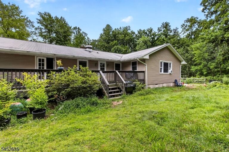Property listing MLS 4046013 photo 14