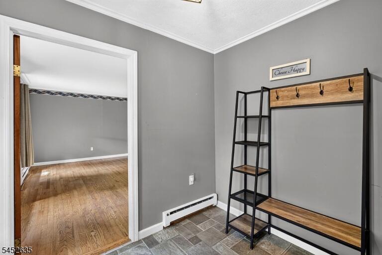 Property listing MLS 4046013 photo 27