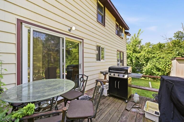 Property listing MLS 4046028 photo 30