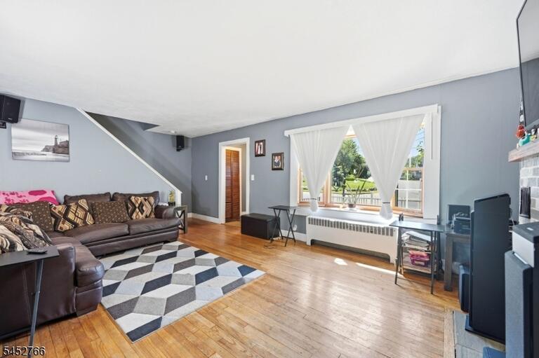 Property listing MLS 4046028 photo 7