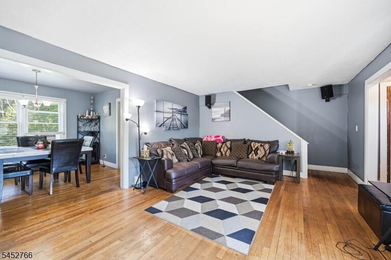 Property listing MLS 4046028 photo 8