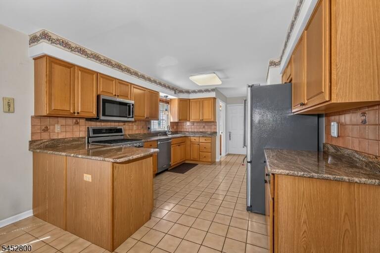 Property listing MLS 4046063 photo 13