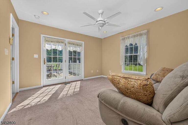 Property listing MLS 4046063 photo 18