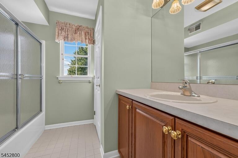 Property listing MLS 4046063 photo 25