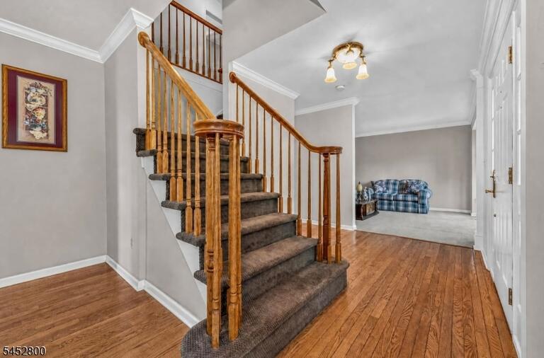 Property listing MLS 4046063 photo 3