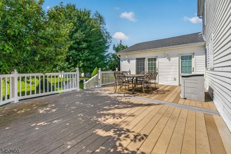 Property listing MLS 4046063 photo 34