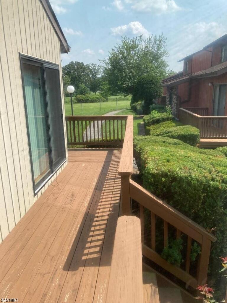 Property listing MLS 4046083 photo 15