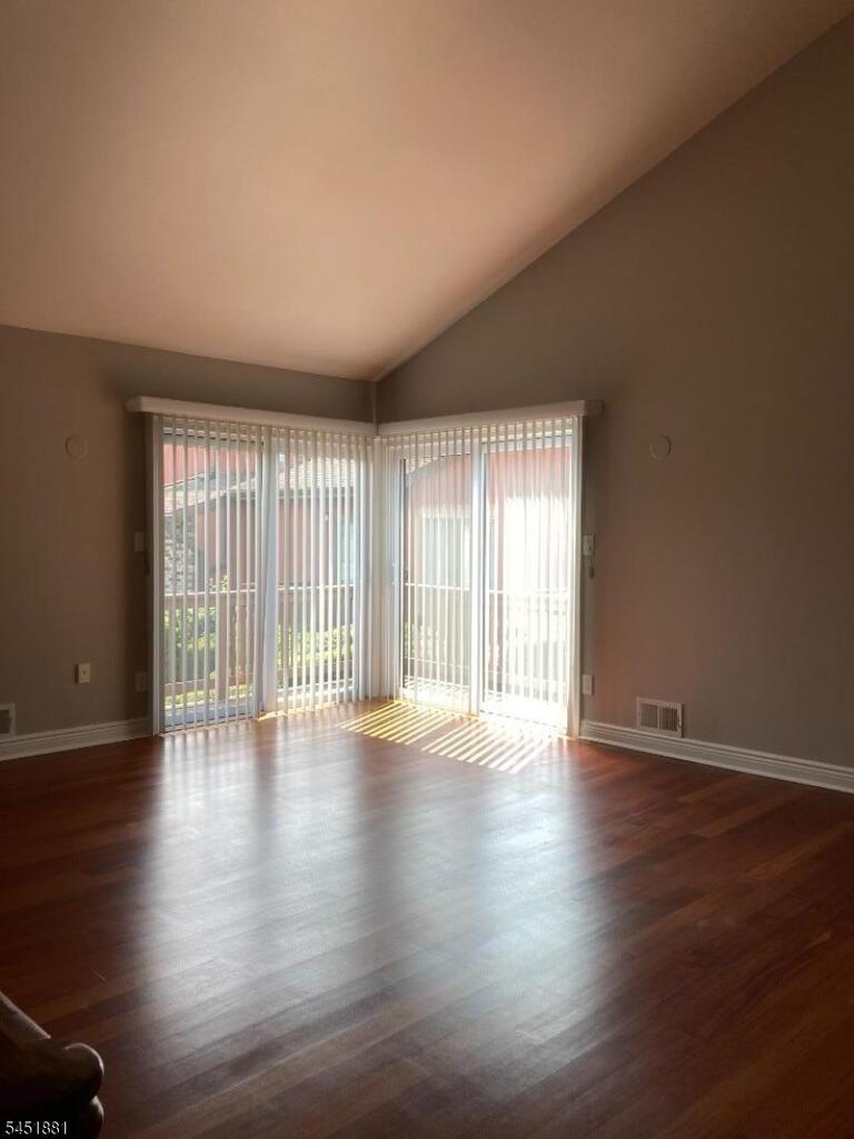 Property listing MLS 4046083 photo 21