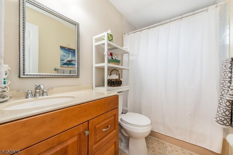 Property listing MLS 4046086 photo 10