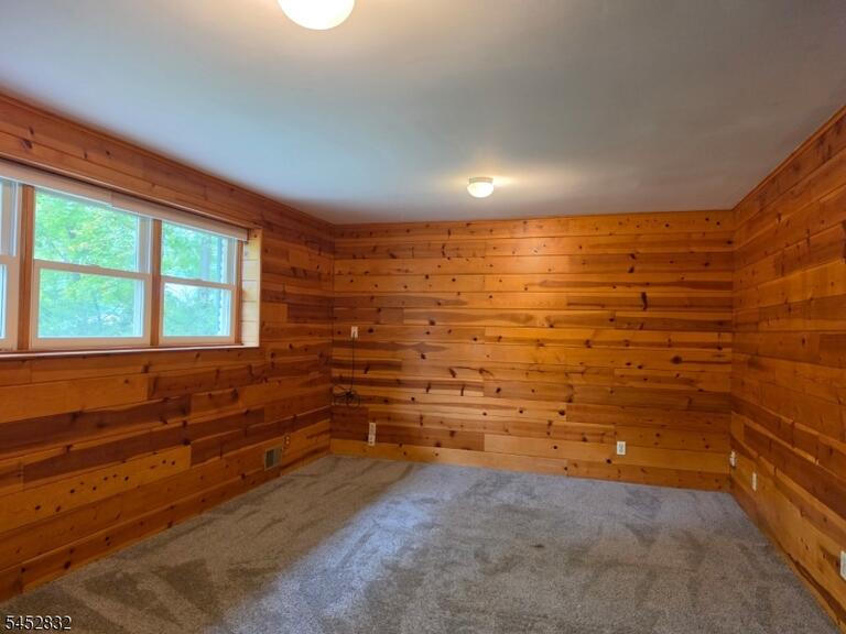 Property listing MLS 4046098 photo 16