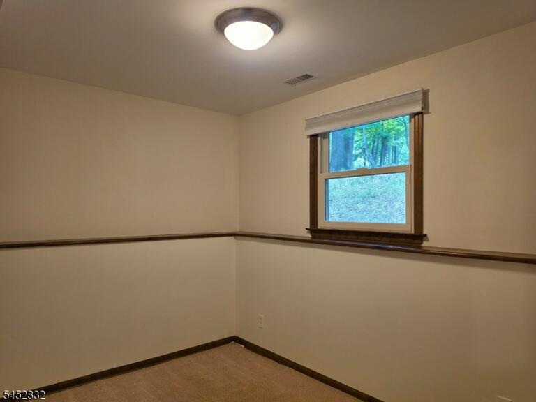 Property listing MLS 4046098 photo 19