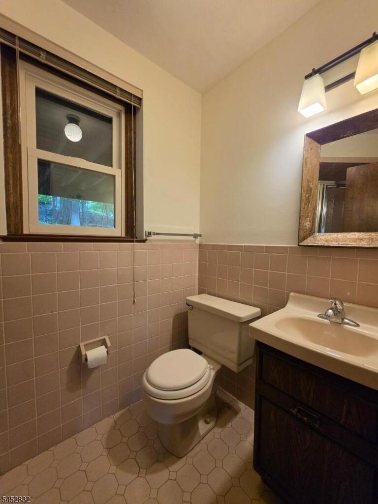 Property listing MLS 4046098 photo 20