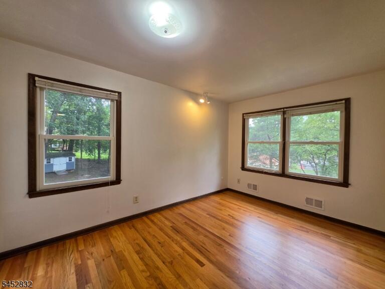 Property listing MLS 4046098 photo 27