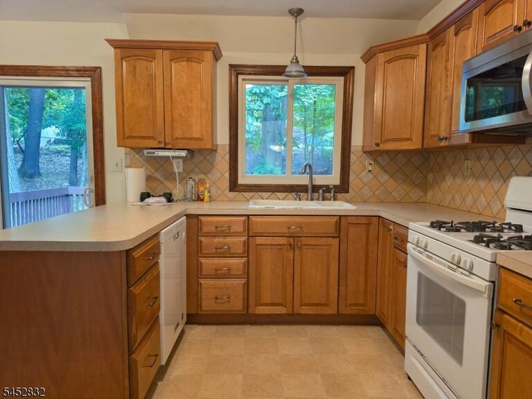 Property listing MLS 4046098 photo 7