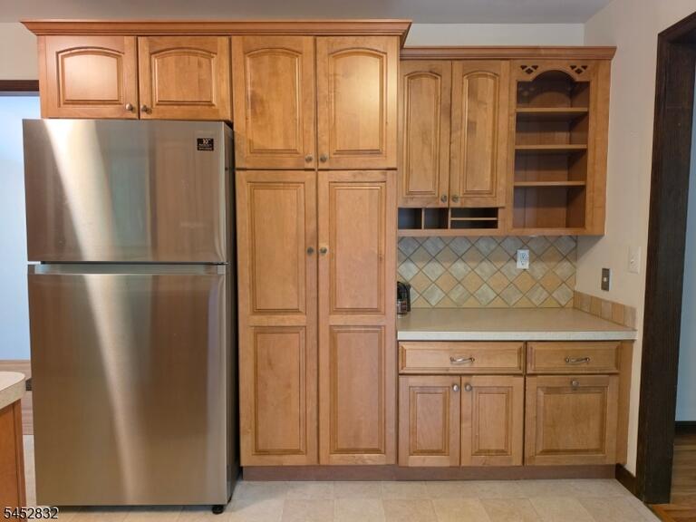 Property listing MLS 4046098 photo 8