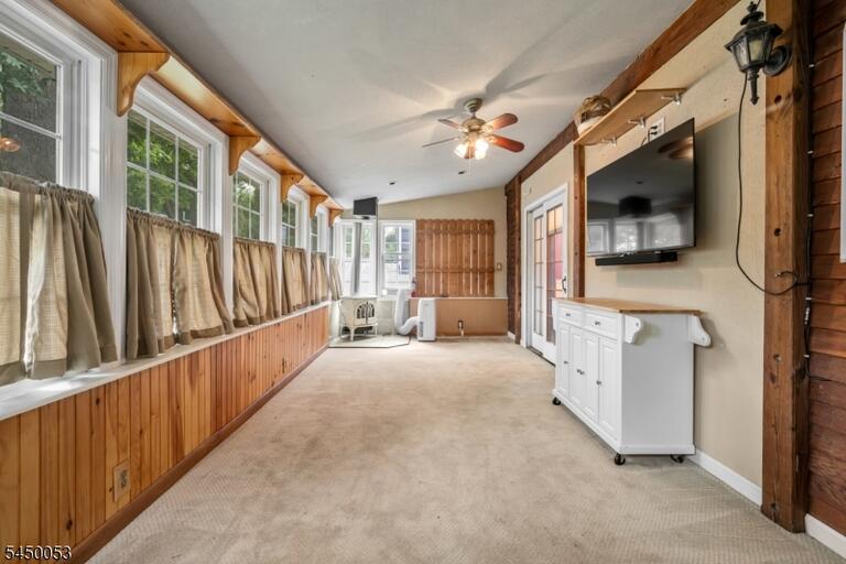 Property listing MLS 4046158 photo 15