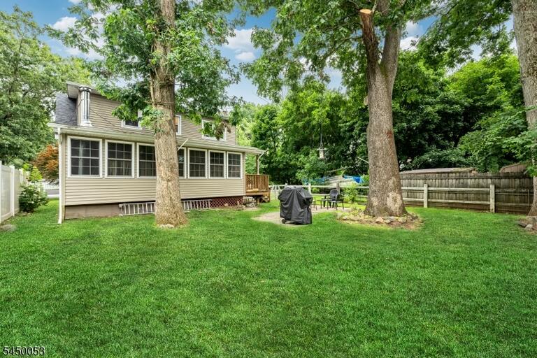 Property listing MLS 4046158 photo 28