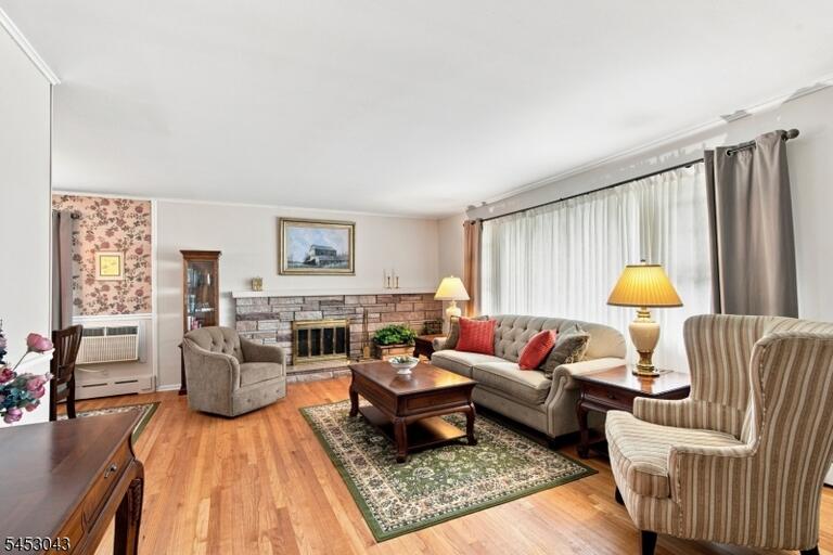 Property listing MLS 4046175 photo 11
