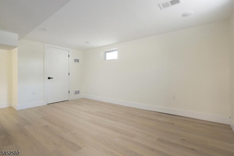 Property listing MLS 4046223 photo 10