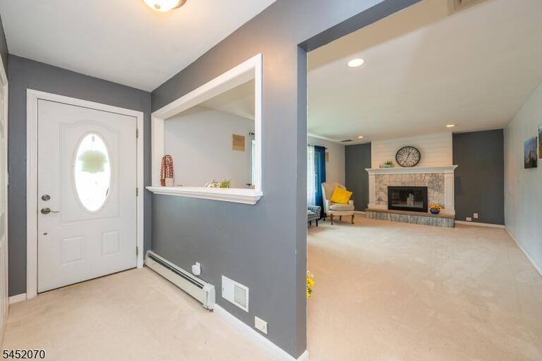 Property listing MLS 4046267 photo 4