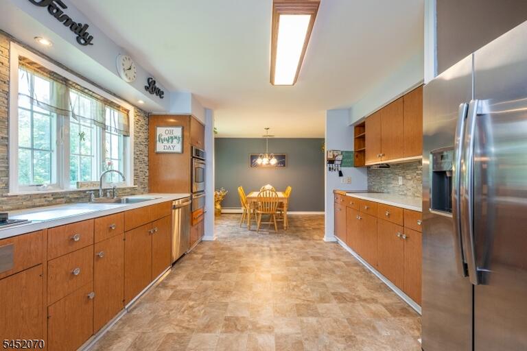 Property listing MLS 4046267 photo 8