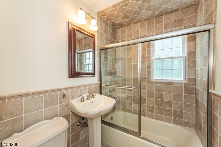 Property listing MLS 4046288 photo 14