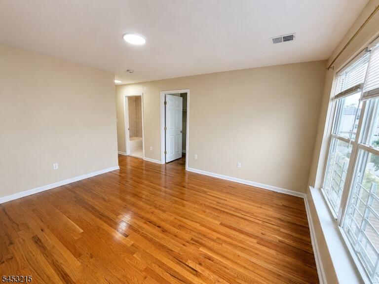 Property listing MLS 4046294 photo 9