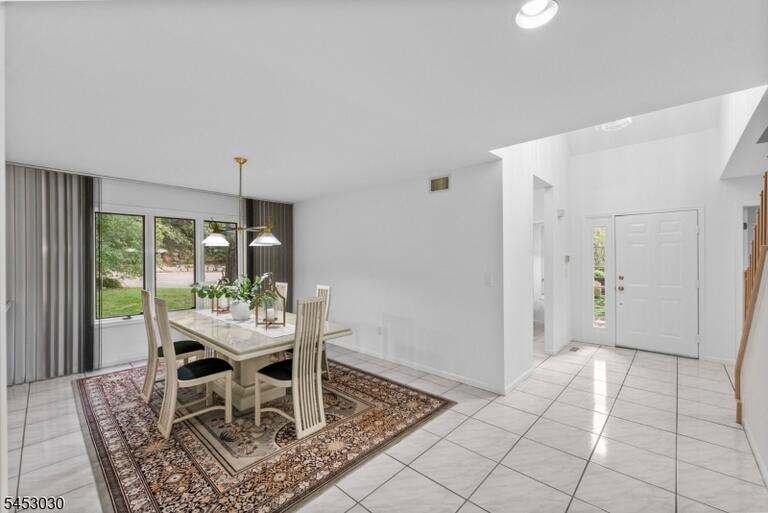 Property listing MLS 4046296 photo 14