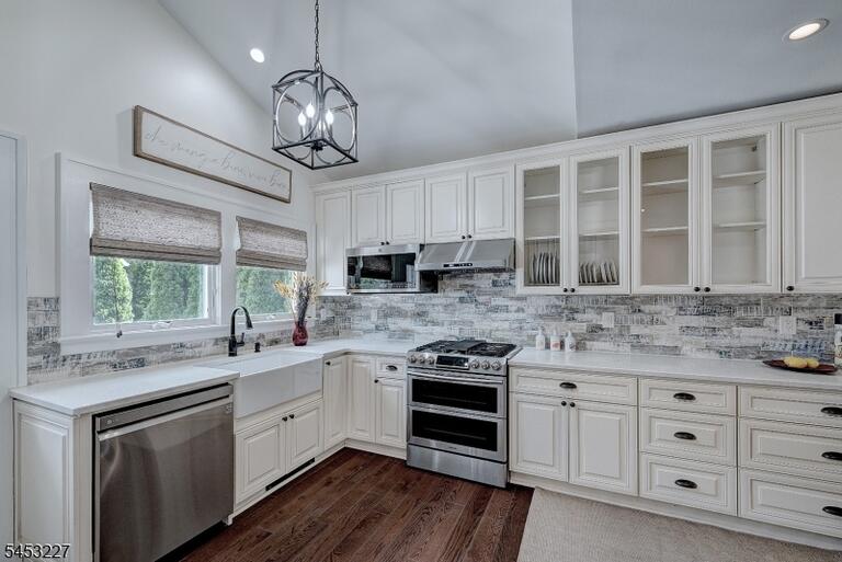 Property listing MLS 4046312 photo 12