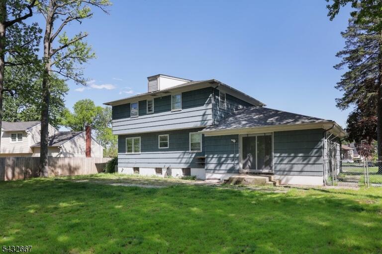 Property listing MLS 4046325 photo 23