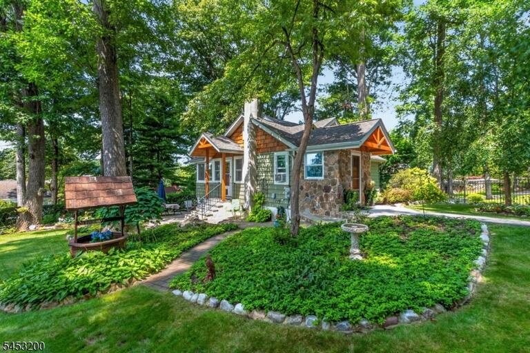 Property listing MLS 4046331 photo 1