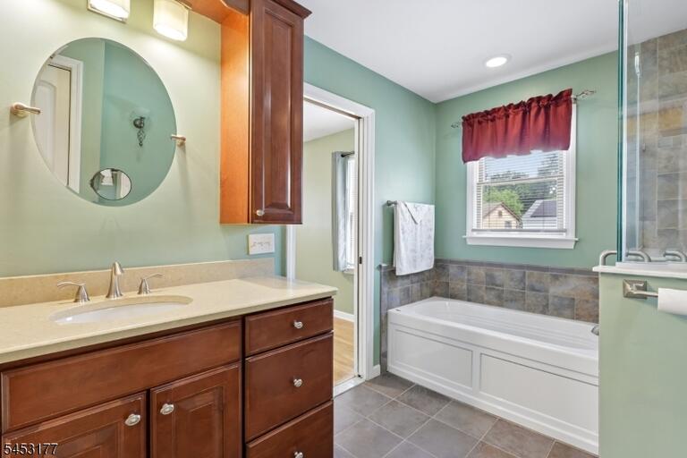 Property listing MLS 4046376 photo 29