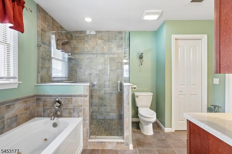 Property listing MLS 4046376 photo 30