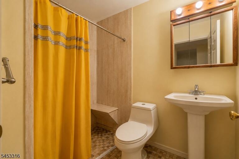 Property listing MLS 4046382 photo 12