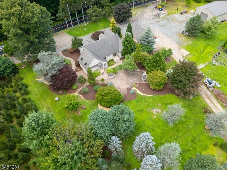 Property listing MLS 4046392 photo 3