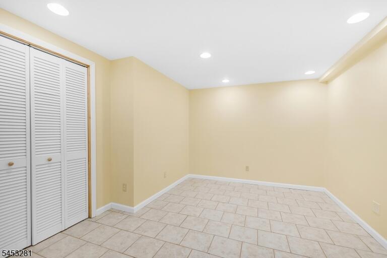 Property listing MLS 4046392 photo 34