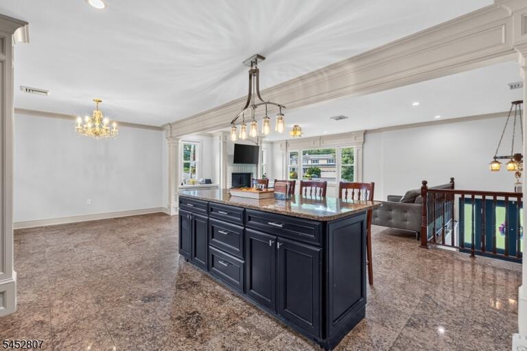 Property listing MLS 4046421 photo 10