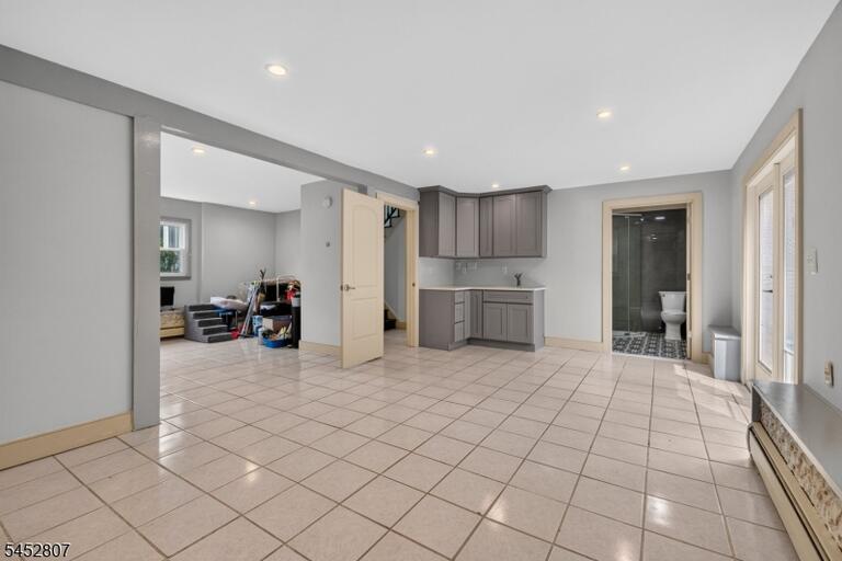 Property listing MLS 4046421 photo 14