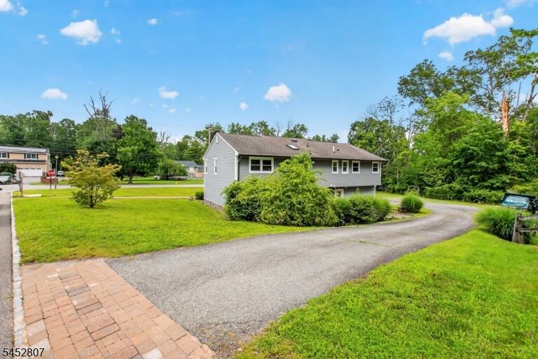 Property listing MLS 4046421 photo 22